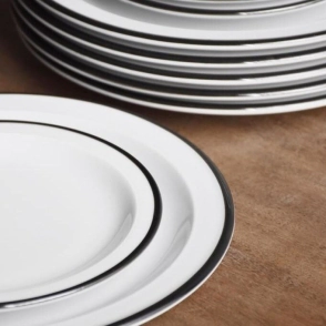 PLATO PLAYO 26 CM TAVOLA FILETE VOLCADO NEGRO VERBANO