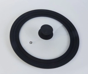 TAPA TRIPLE DE 22/24/26 CM DE VIDRIO CON ARO Y MANIJA DE SILICONA NEGRO