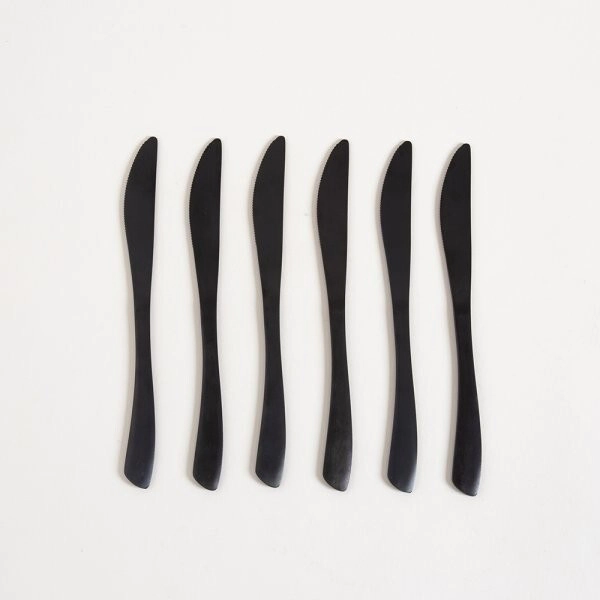 SET X 6 CUCHILLOS DE MESA LISBOA NEGRO MATE 22 CM