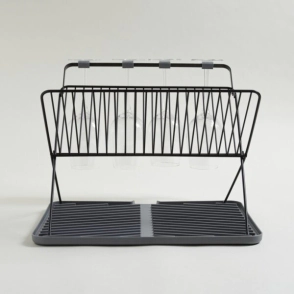 ESCURRIDOR DE PLATOS CON PORTACOPAS DE ACERO NEGRO CON BANDEJA GRIS