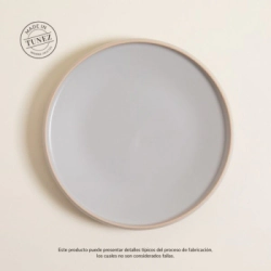 PLATO PLAYO 25,5 CM TOZEUR GRIS CON BORDE NATURAL SATINADO
