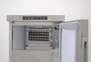 FABRICADORA DE HIELO 20 KG/DIA MORETTI