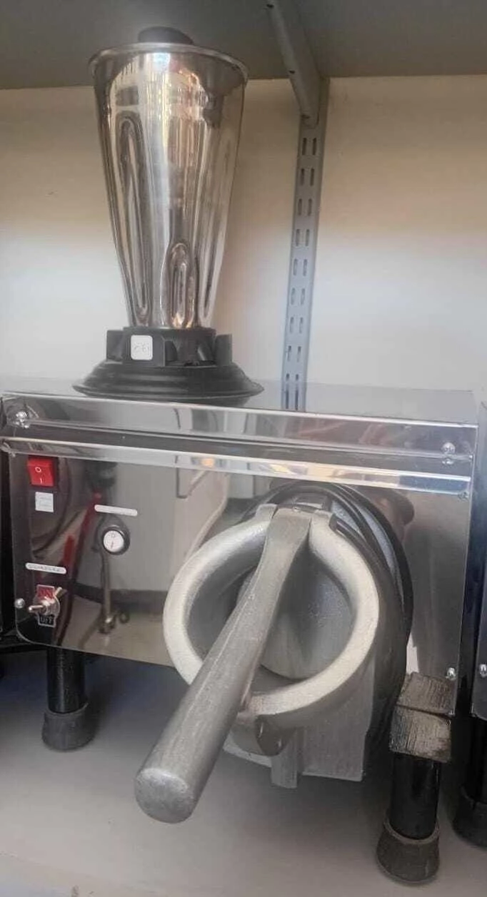 LICUADORA 1 VASO Y GRANIZADOR AC. INOX