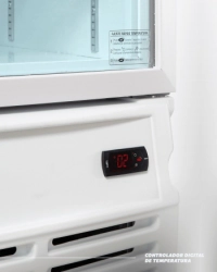 EXHIBIDORA VERTICAL CUATRO ESTANTES MOVILES 301 lts 2050 x 540 x 585 BLANCA INELRO