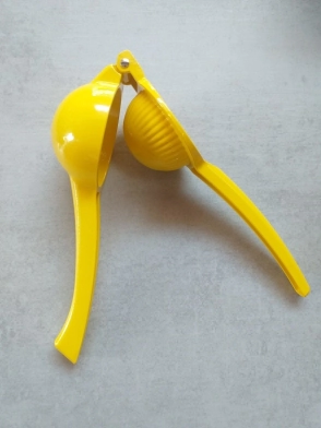 EXPRIMIDOR DE LIMON MANUAL AMARILLO