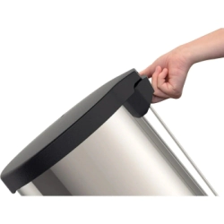 CESTO DE BASURA 30 LTS CON PEDAL Y TAPA DE POLIPROPILENO TRAMONTINA
