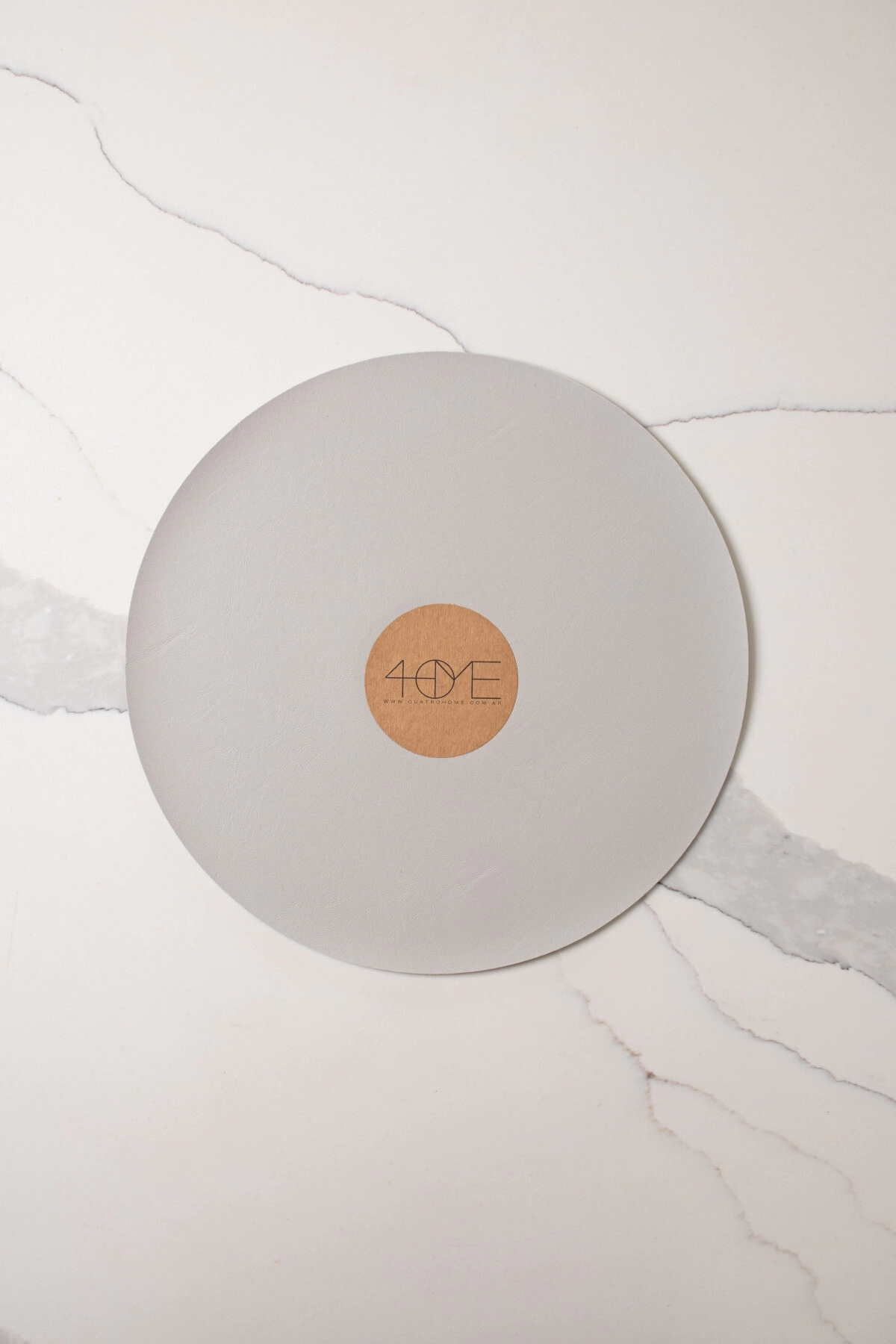 INDIVIDUAL FOLIA REDONDO GRIS CLARO