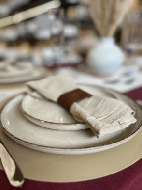 PLATO PLAYO 27 CM BEIGE IVORY PORCELANA SALDO