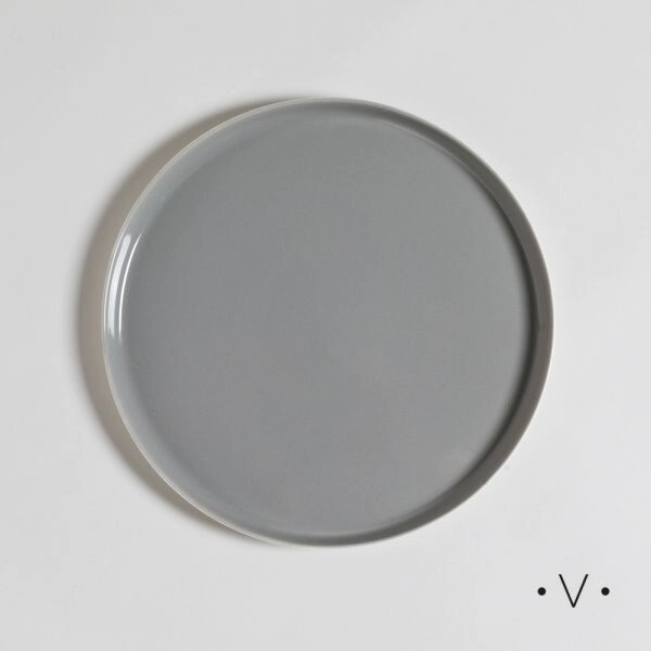 PLATO PLAYO 27 CM CAPRI GREY VASSA