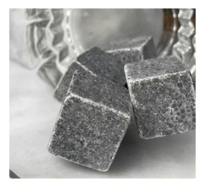 SET X 9 CUBOS DE HIELO MARMOL 2 X 2 CM EN CAJA DE MADERA