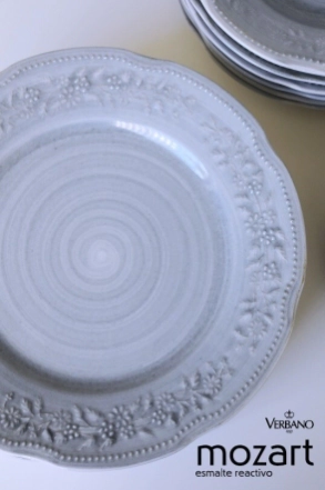 PLATO PLAYO 27 CM MOZART PINTADO ESMALTE REACTIVO VERBANO