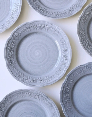 PLATO PLAYO 27 CM MOZART PINTADO ESMALTE REACTIVO VERBANO