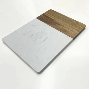 BANDEJA 35,5 CM DE ACACIA Y MARMOL CON 3 UTENSILIOS CAROL