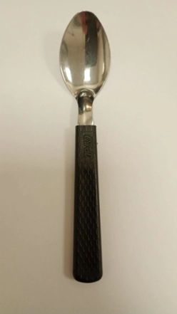 CUCHARA DE MESA MANGO PLASTICO TEXTURADO NEGRO CAROL