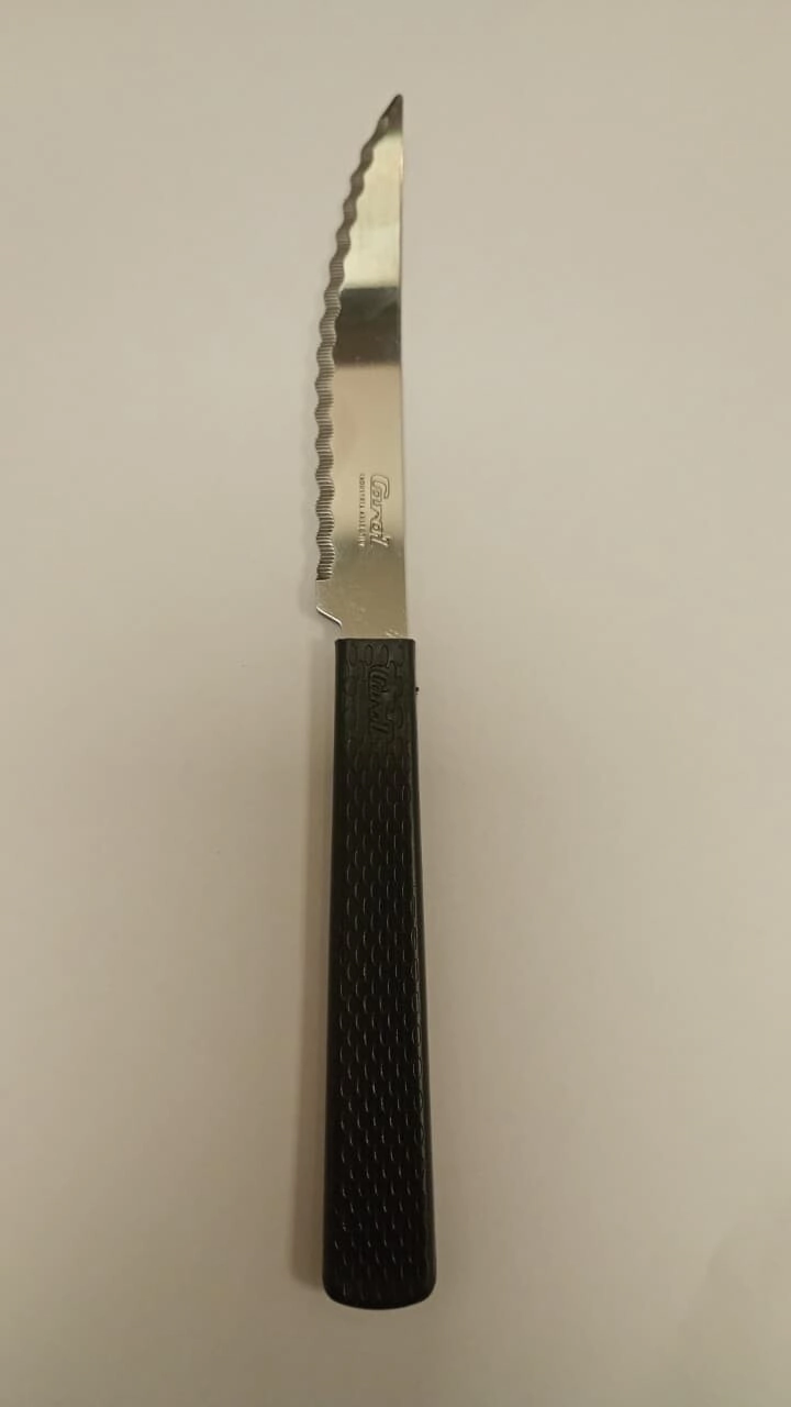 CUCHILLO DE CARNE MANGO PLASTICO TEXTURADO NEGRO CAROL