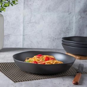 ENSALADERA 22 CM IRREGULAR NEGRA MELAMINA