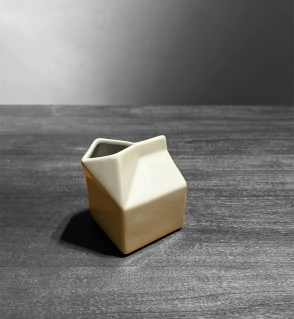 LECHERA DISEÑO CAJA TETRA BRIK PORCELANA