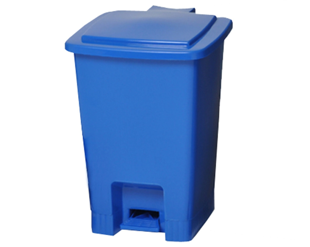 RECIPIENTE CUADRADO 15 LTS CON TAPA A PEDAL NUVA