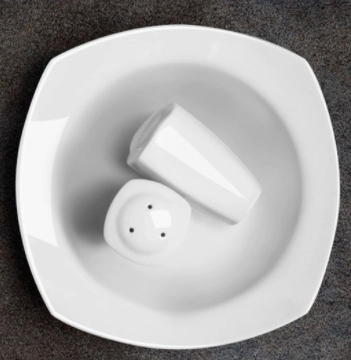 PLATO HONDO CON ALA STUDIO LINE LINEA 2400 TSUJI (SIN SALERO Y PIMENTERO)