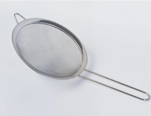 COLADOR CON MALLA Nº 18